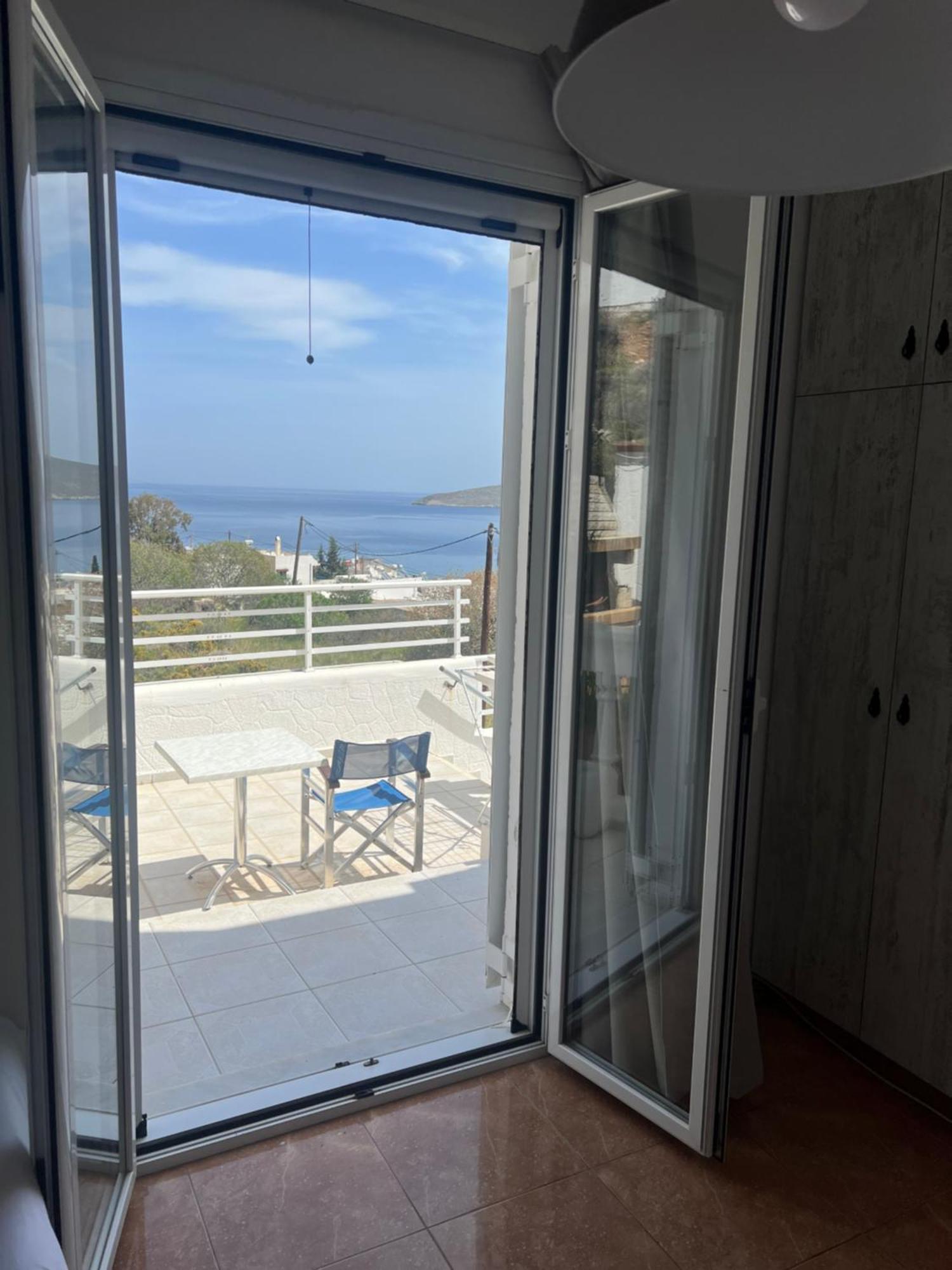 Nikos Studios Livadia  Extérieur photo