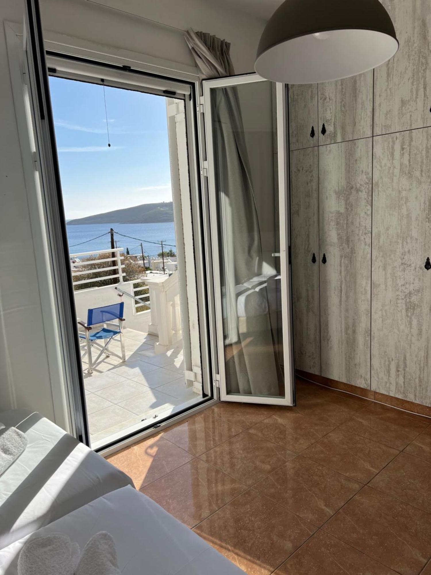 Nikos Studios Livadia  Extérieur photo