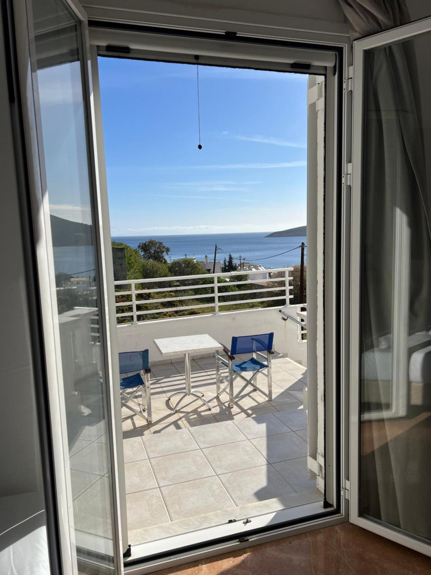 Nikos Studios Livadia  Extérieur photo