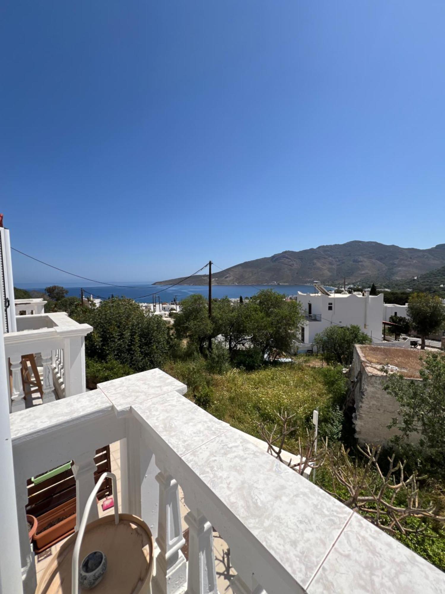 Nikos Studios Livadia  Extérieur photo