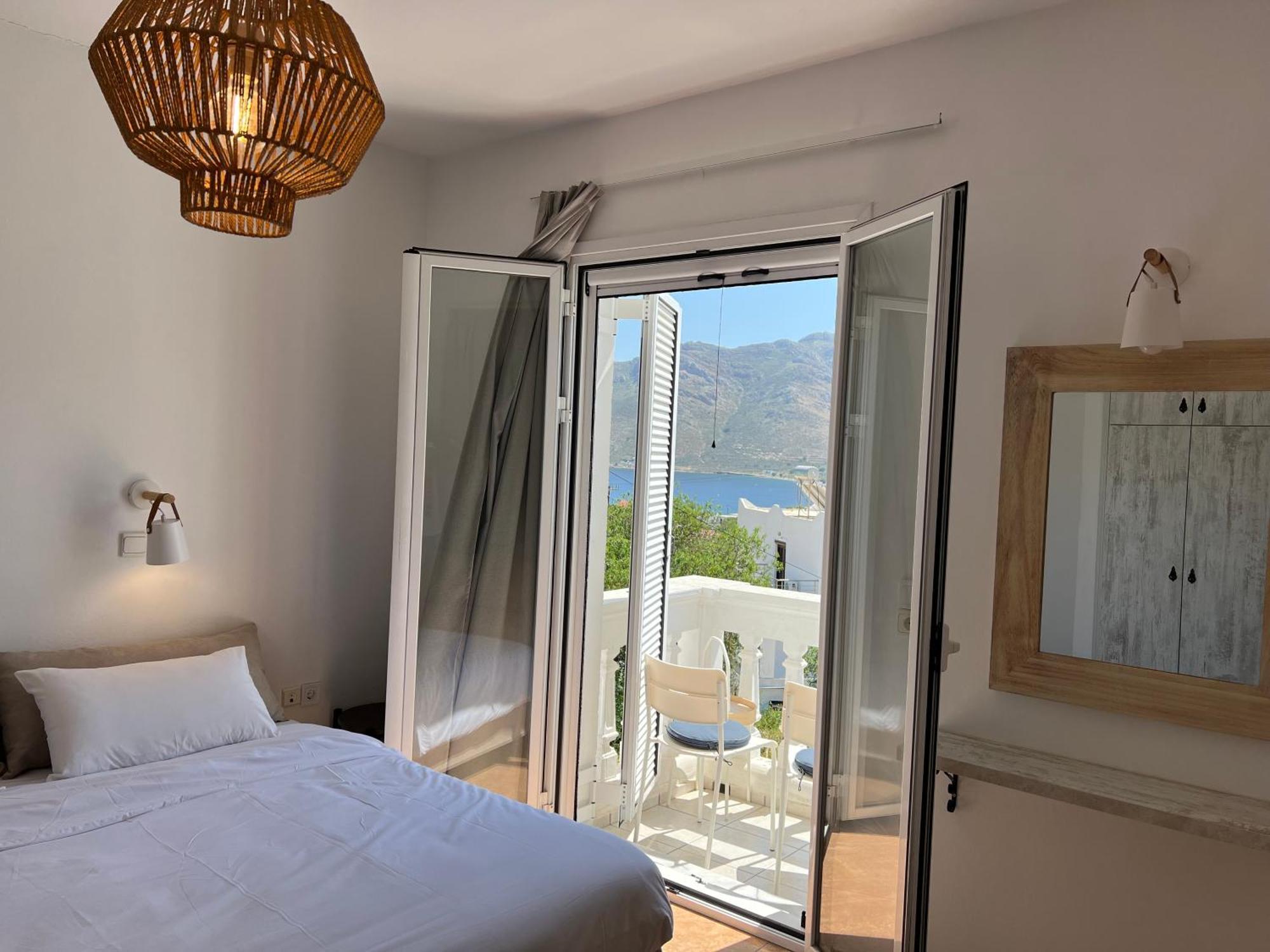 Nikos Studios Livadia  Extérieur photo