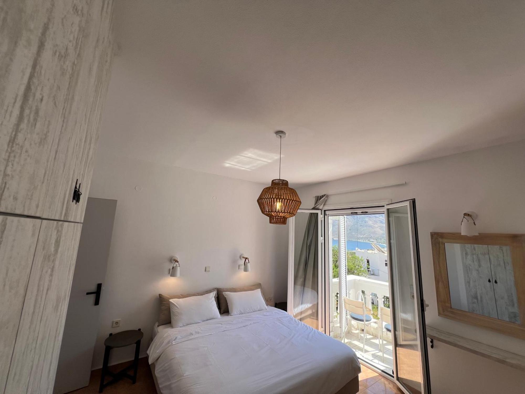 Nikos Studios Livadia  Extérieur photo