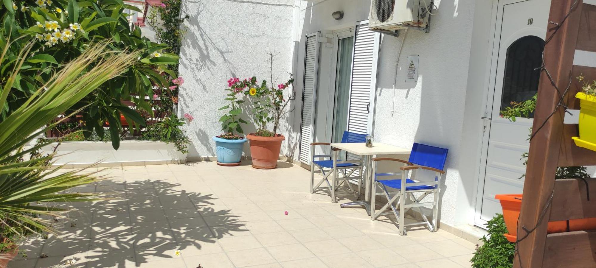 Nikos Studios Livadia  Chambre photo