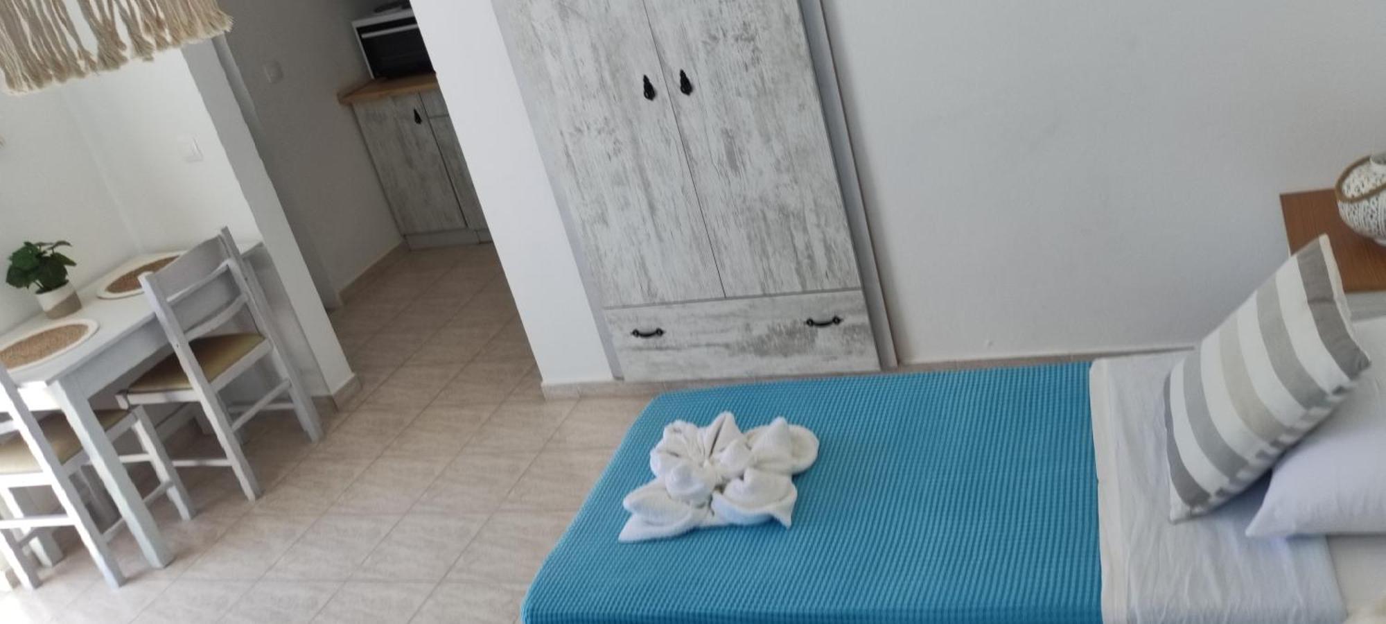 Nikos Studios Livadia  Chambre photo